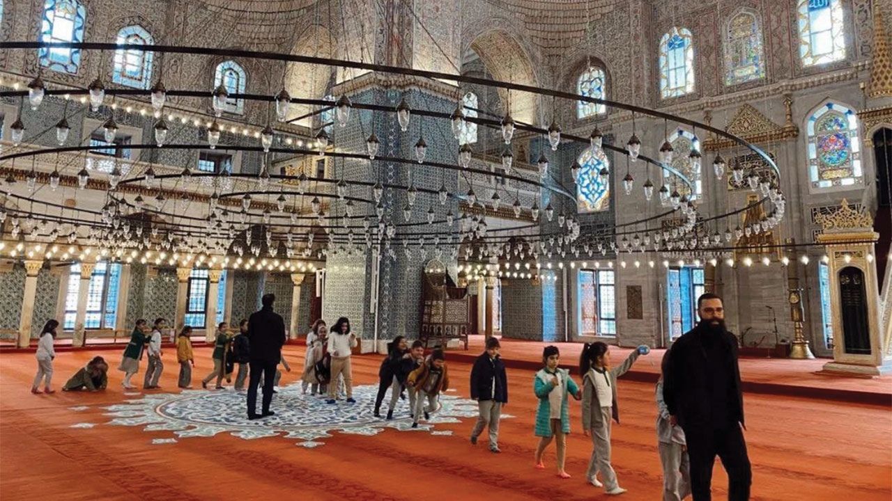 Yeni Camii'yi Ziyaret 